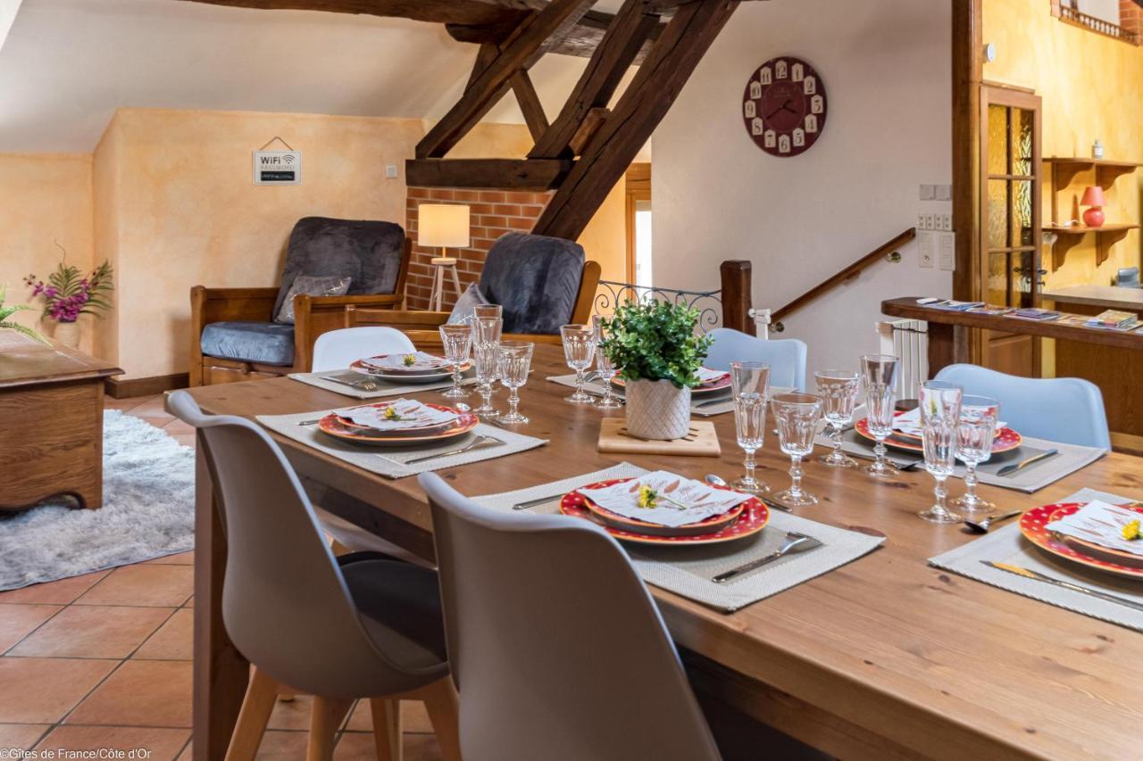 Les Gites Du Griffon Le Pin Aubigny-les-Sombernon ภายนอก รูปภาพ